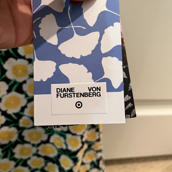 Exclusive Yellow Poppy Mini Dress by Diane Von Furstenberg for Target - NWT - Picture 6 of 9